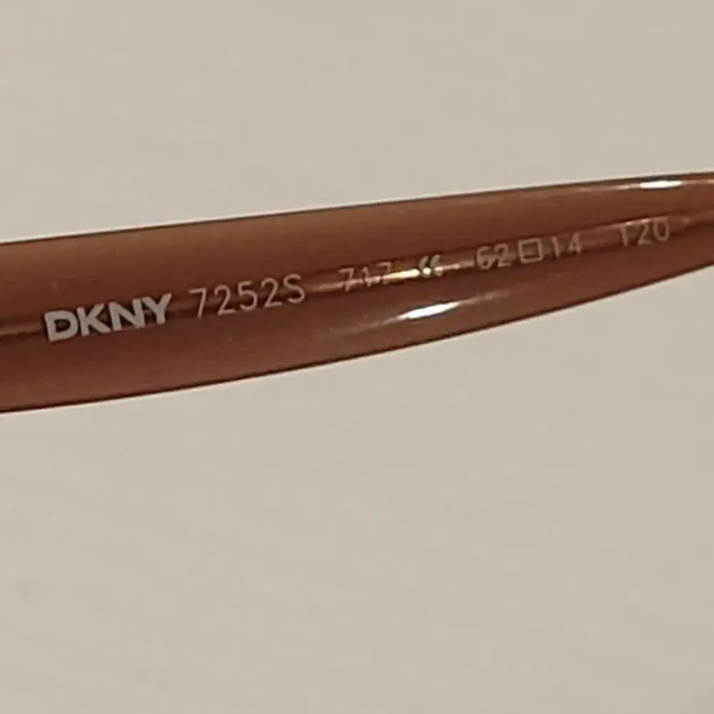 DKNY 7252S 717 Sunglasses 62x14x120 Half rim metal frame